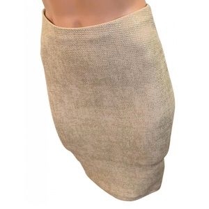 Stretch beige & gold skirt, in very good conditions…